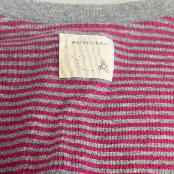 Burt's Bees Baby - Pink and Gray Footies Organic Cotton One Piece - Picture 4 of 5